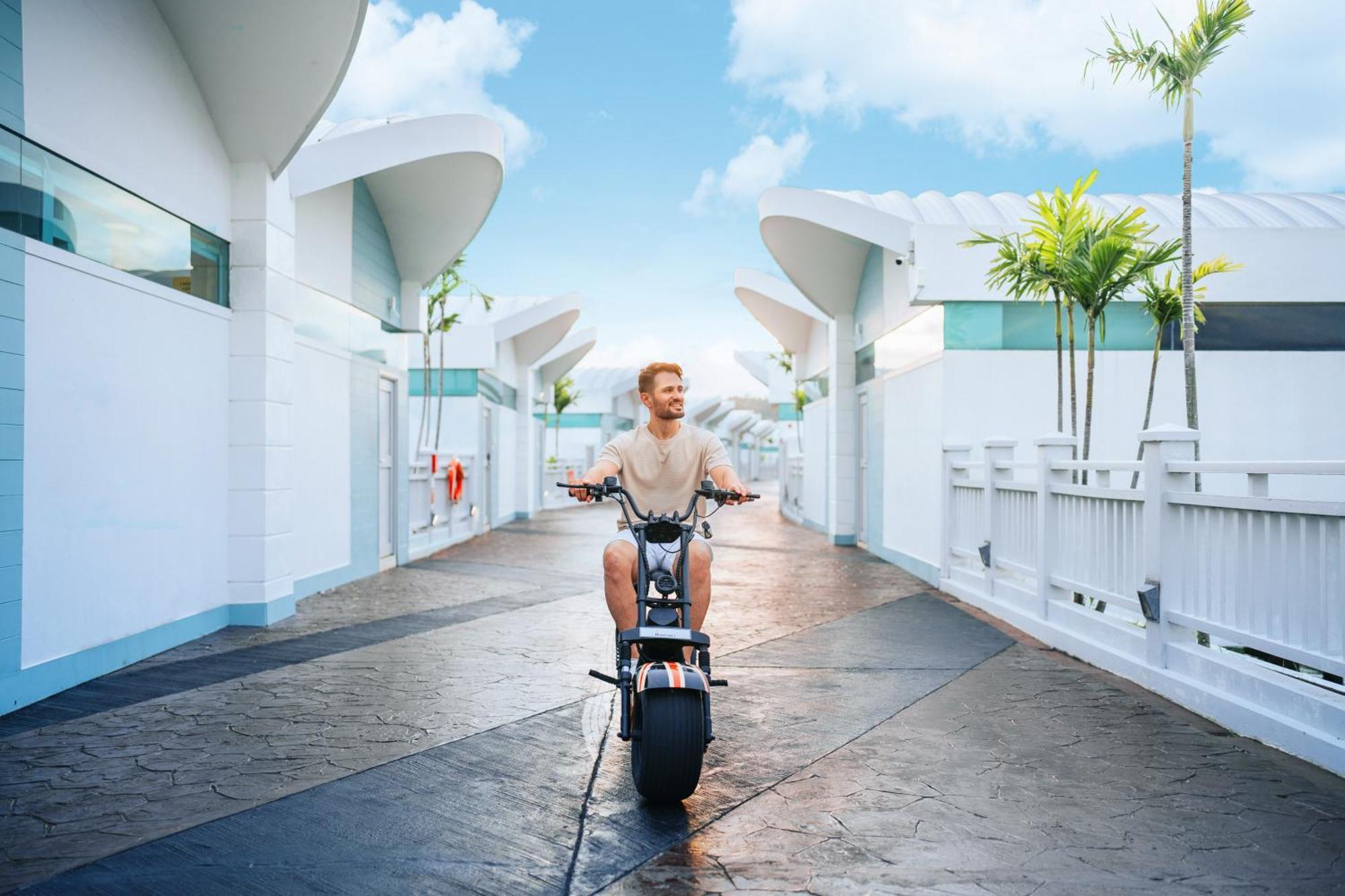 Lexis Hibiscus Port Dickson Hotell Exteriör bild